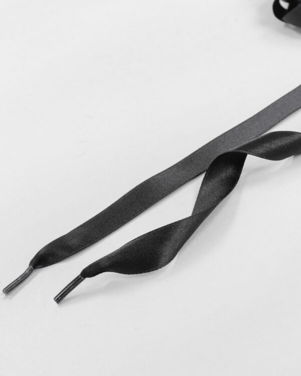 Atacadores de Cetim Pequenos Preto